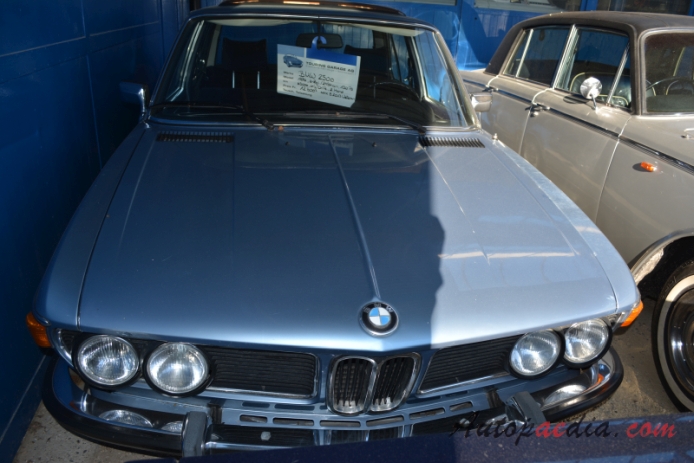 BMW E3 (New Six) 1968-1977 (1976 BMW 2500 sedan 4d), front view