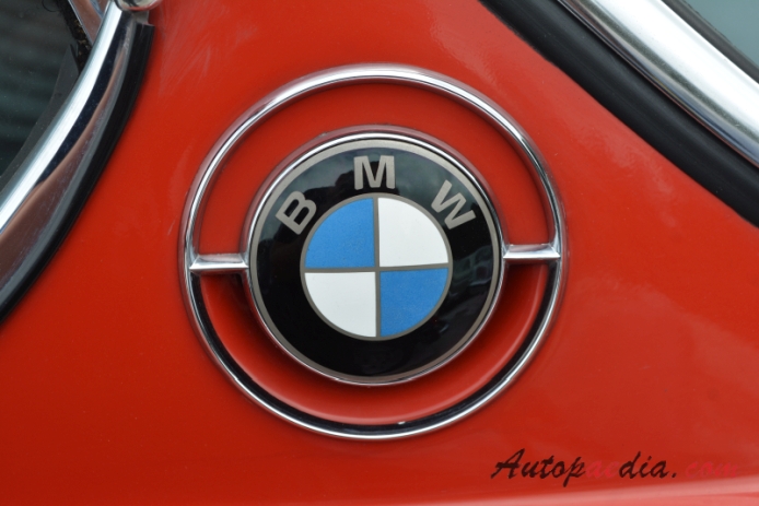 BMW E9 1968-1975 (1971-1975 3.0 CS), side emblem 