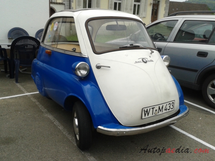 BMW Isetta Export 1956-1962, right front view