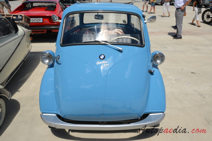 BMW Isetta Export 1956-1962 (1957 300 ccm), przód