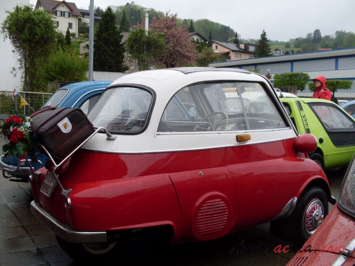 BMW Isetta Export 1956-1962 (1957 300cc), right side view