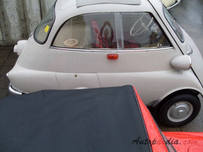 BMW Isetta Export 1956-1962 (300cc), right side view