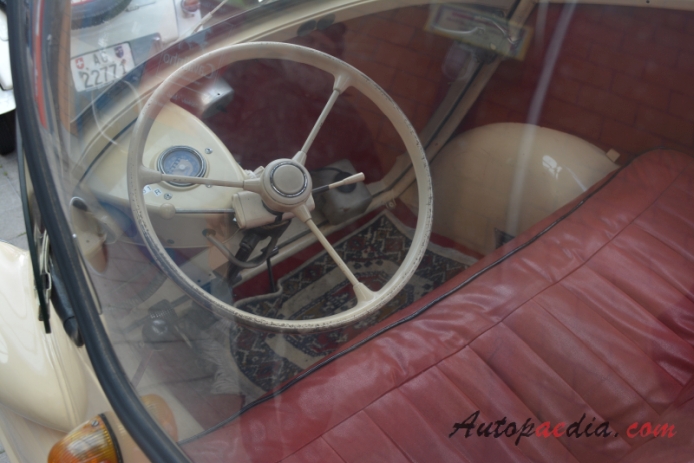 BMW Isetta Standard 1955-1956 (1957 300cc), interior