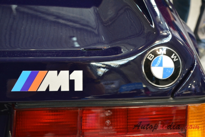 BMW M1 1978-1981, emblemat tył 