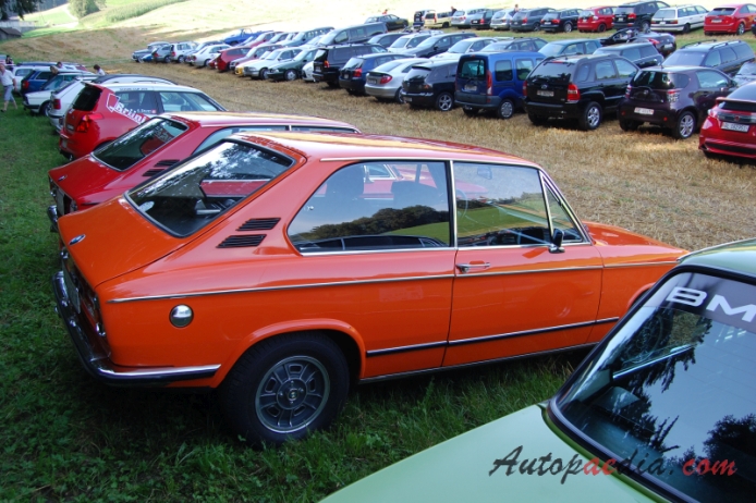 BMW Neue Klasse 1962-1977 (1971-1973 2000tii touring 3d), prawy bok