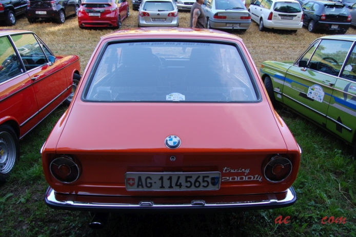 BMW Neue Klasse 1962-1977 (1971-1973 2000tii touring 3d), tył