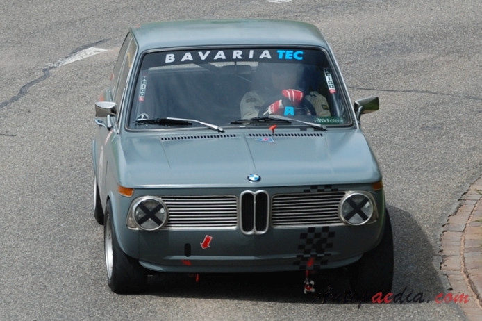 BMW Neue Klasse 1962-1977 (1972 2002 touring 3d), przód