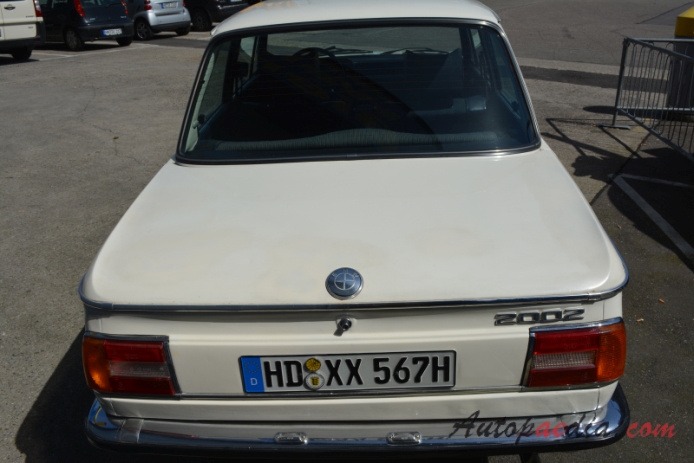 BMW Neue Klasse 1962-1977 (1973-1976 2002 sedan 2d), rear view
