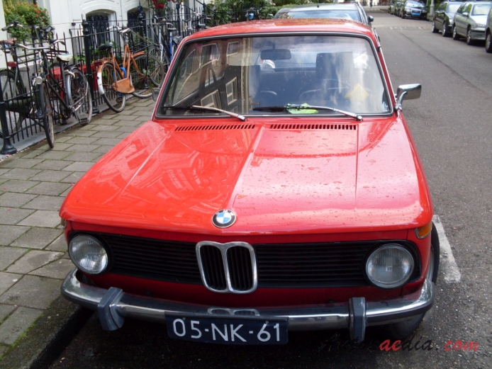 BMW Neue Klasse 1962-1977 (1973-1977 sedan 2d), front view