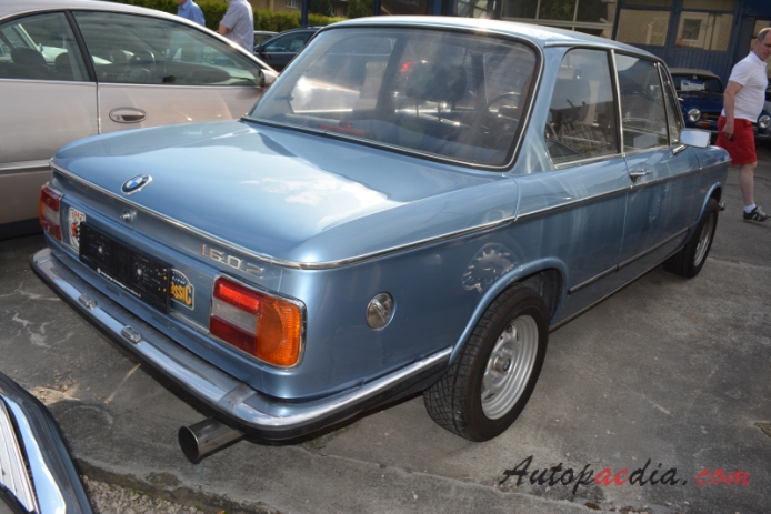 BMW Neue Klasse 1962-1977 (1974 1602 sedan 2d), prawy tył