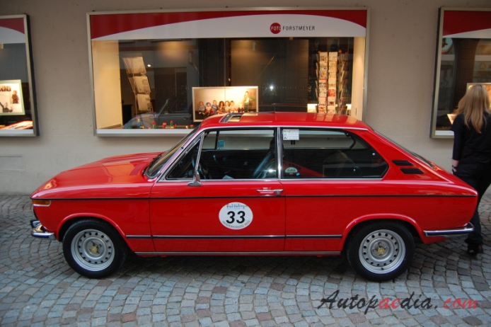 BMW Neue Klasse 1962-1977 (1974 2002 touring 3d), lewy bok