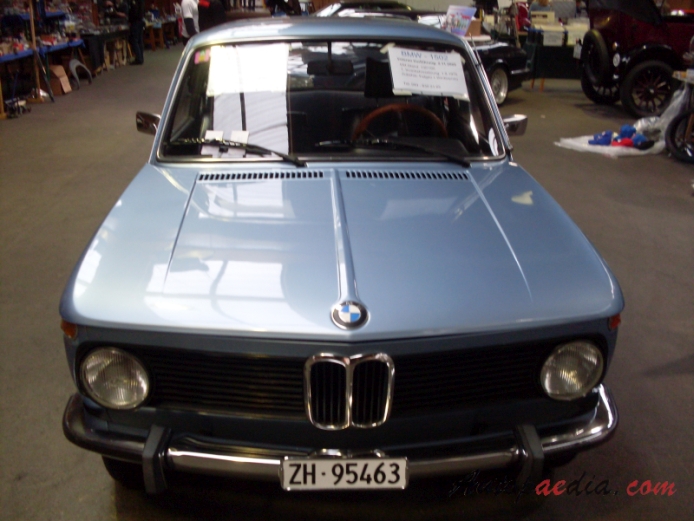 BMW Neue Klasse 1962-1977 (1975 1502 sedan 2d), front view