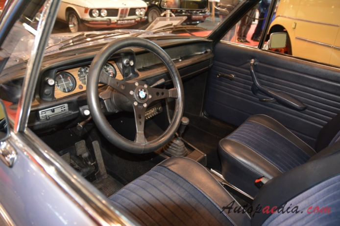 BMW Neue Klasse 1962-1977 (1975 2002 Baur cabriolet 2d), interior