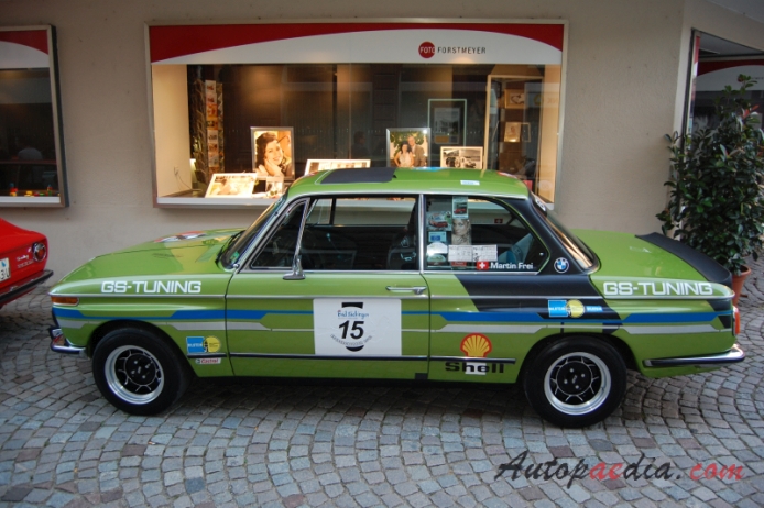 BMW Neue Klasse 1962-1977 (1976 1502 sedan 2d), left side view