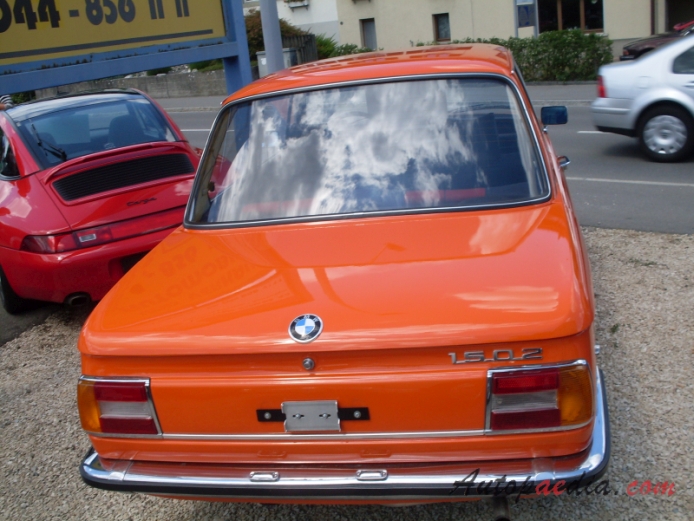 BMW Neue Klasse 1962-1977 (1977 1502 sedan 2d), tył