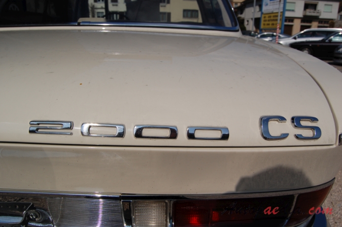 BMW Neue Klasse Coupé 1965-1969 (1966 2000CS), rear emblem  