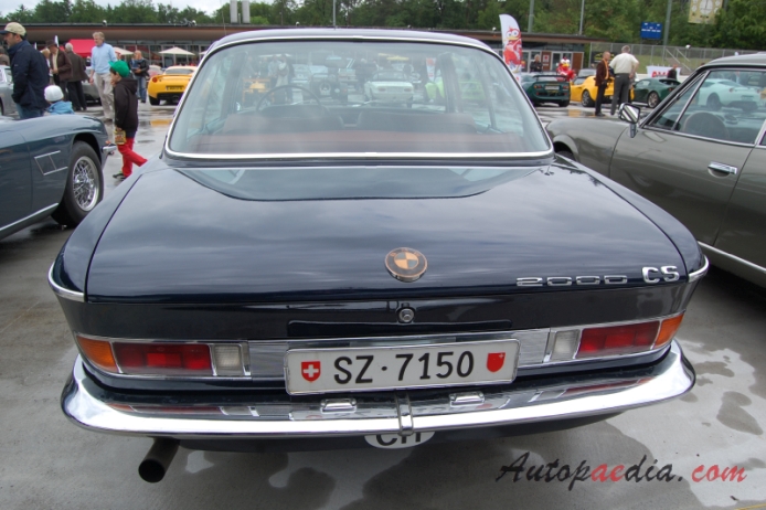 BMW Neue Klasse Coupé 1965-1969 (2000CS), rear view