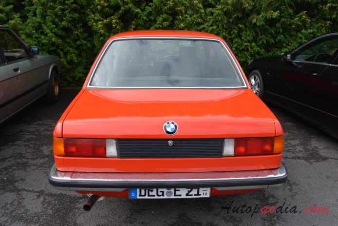 BMW E21 (Series 3 1. generacja) 1975-1983 (1979-1982 sedan 2d), tył