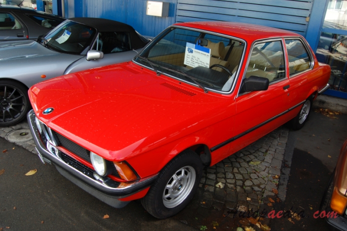 BMW E21 (Series 3 1. generacja) 1975-1983 (1980 316 sedan 2d), lewy przód
