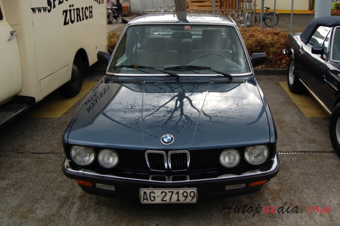 BMW E28 (2nd generation Series 5) 1981-1988 (1986 528i sedan 4d), front view
