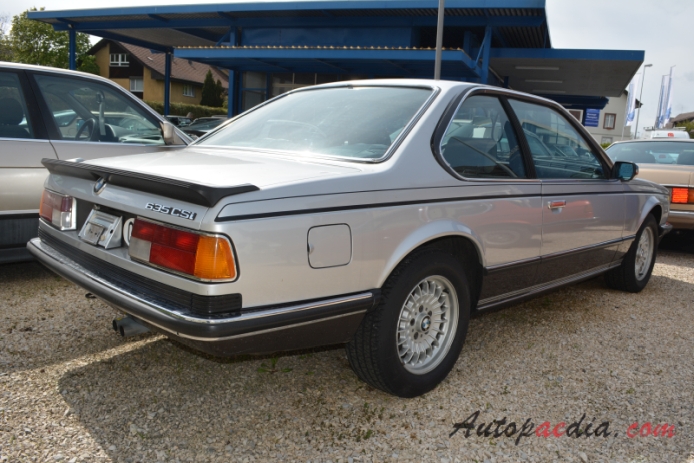 BMW E24 (1st generation Series 6) 1976-1989 (1983 635 CSI), right rear view