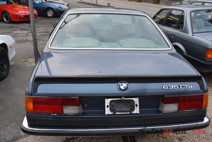 BMW E24 (1st generation Series 6) 1976-1989 (1984 635 CSi), rear view