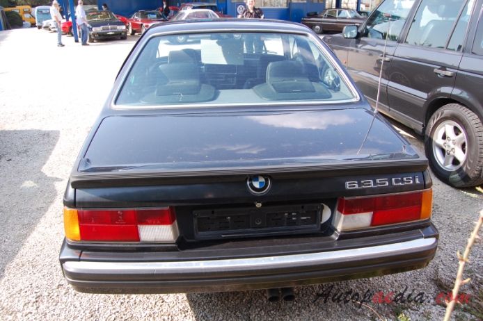 BMW E24 (1st generation Series 6) 1976-1989 (1987 635 CSI), rear view