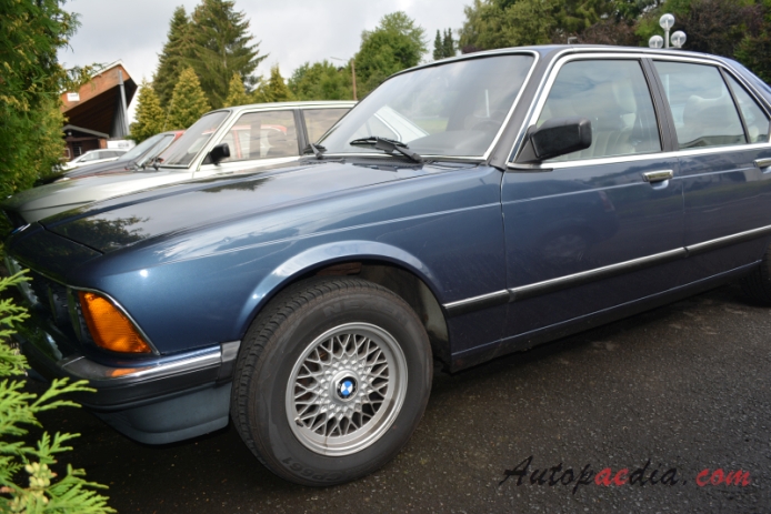 BMW E23 (1. generacja series 7) 1977-1986 (1983-1986 sedan 4d), lewy przód