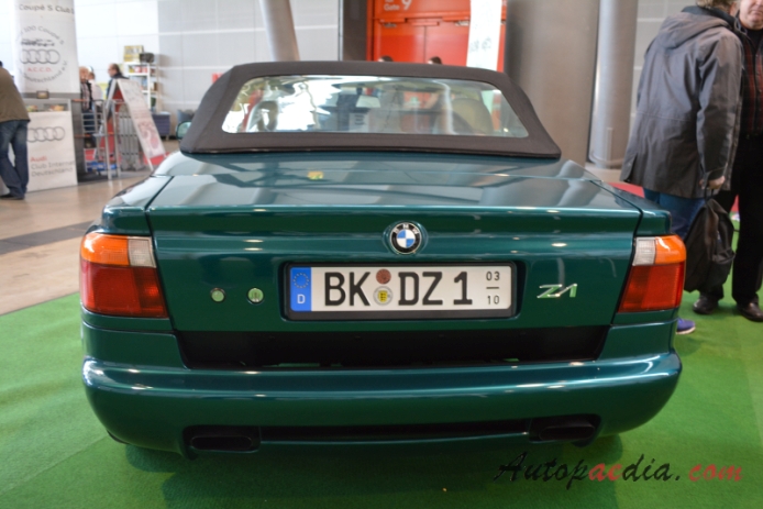 BMW Z1 1989-1991 (1989 roadster 2d), rear view