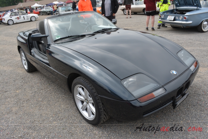 BMW Z1 1989-1991 (1989 roadster 2d), right front view