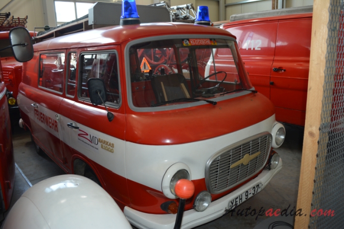 Barkas B 1000 1961-1991 (1984 KLF 8 VEB wóz strażacki), prawy przód