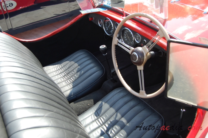 Barrow Special 1946-1948 (1948 roadster 2d), wnętrze