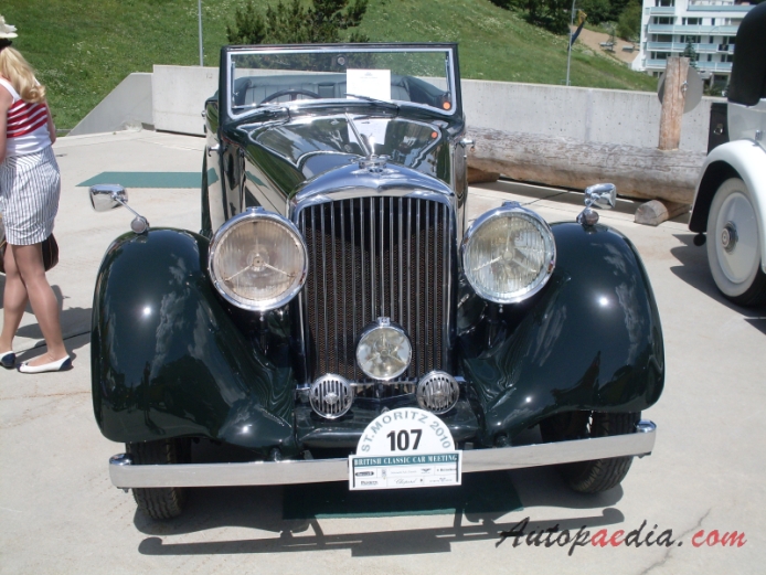 Bentley 3.5 Litre 1933-1939 (1935 Derby Cabriolet), front view