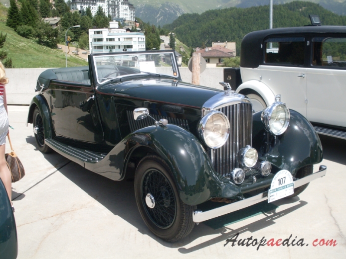 Bentley 3.5 Litre 1933-1939 (1935 Derby Cabriolet), right front view