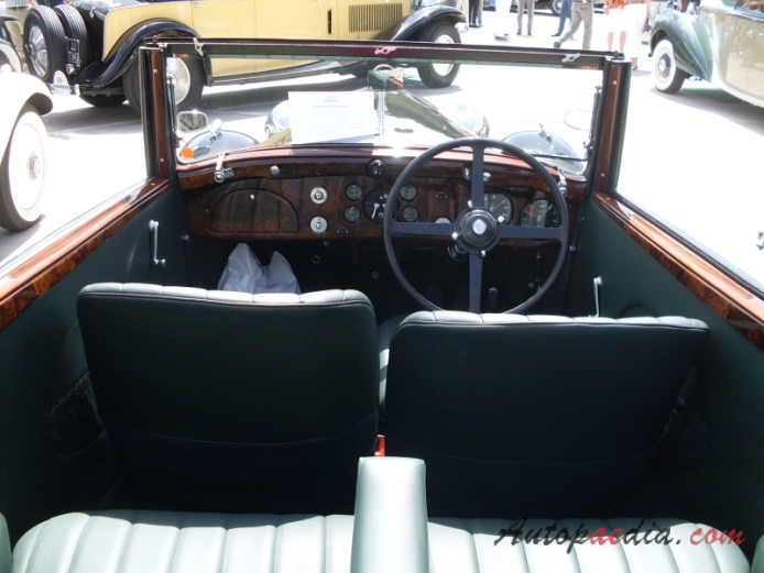 Bentley 3.5 Litre 1933-1939 (1935 Derby Cabriolet), wnętrze