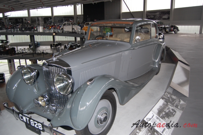 Bentley 4.25 Litre 1936-1939 (1936 Mulliner Coupé), lewy przód