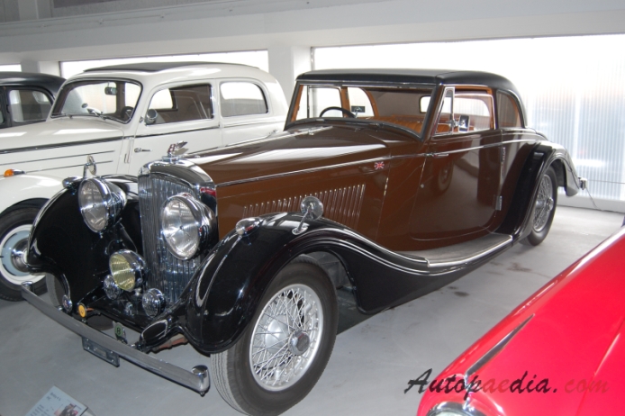 Bentley 4.25 Litre 1936-1939 (1937 Freestone and Webb Coupé 2d), lewy przód