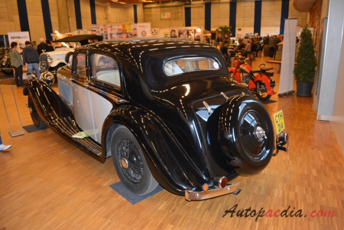 Bentley 4.25 Litre 1936-1939 (Park Ward Sports Saloon 4d),  left rear view