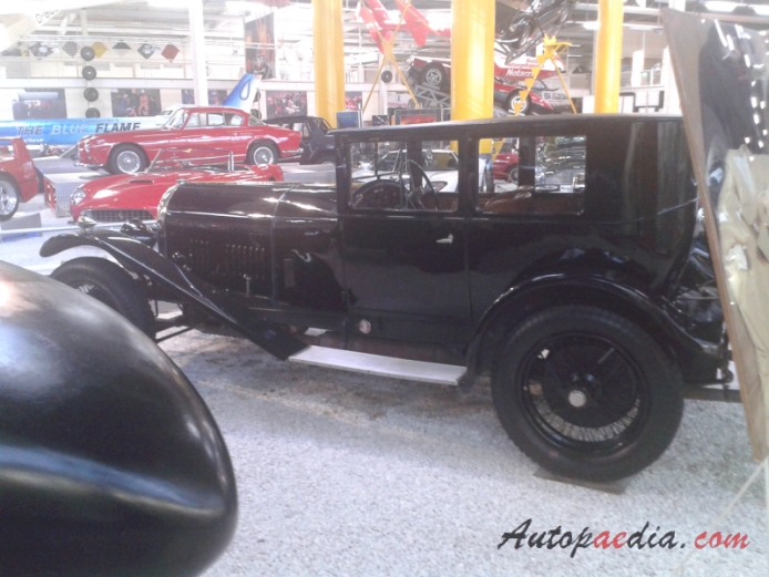 Bentley 3 Litre 1921-1929 (1924 FHC Coupé 2d), lewy bok