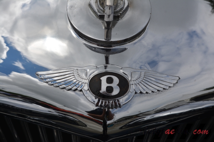 Bentley Mark VI 1946-1952 (1949 Special Sports roadster 2d), emblemat przód 