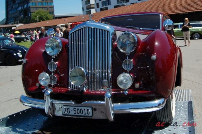 Bentley Mark VI 1946-1952 (1950 James Young Coupé 2d), front view