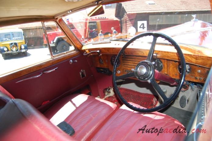 Bentley Mark VI 1946-1952 (1950 James Young Coupé 2d), wnętrze