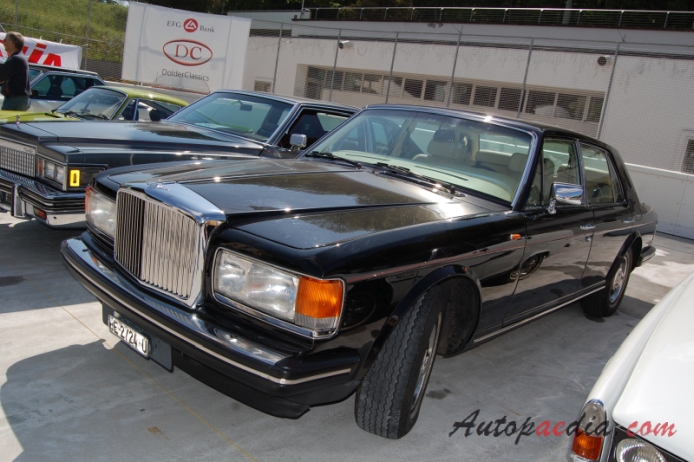 Bentley Mulsanne 1980-1992 (1980-1989 sedan 4d), lewy przód