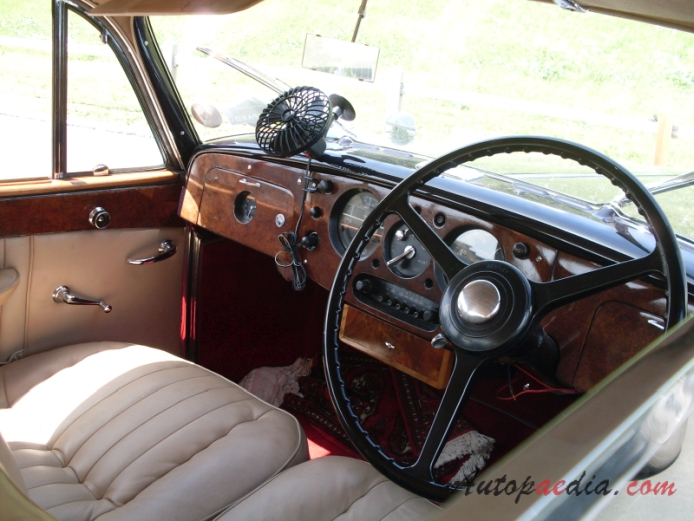 Bentley R typ 1952-1955 (1953 Graber Coupé), wnętrze