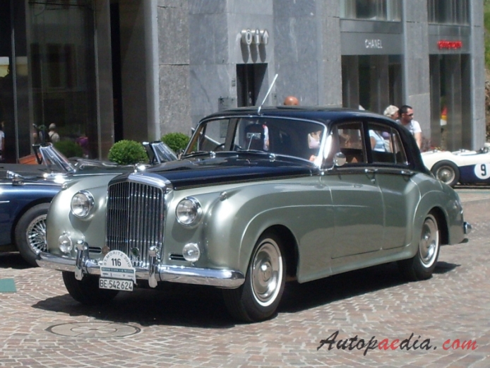 Bentley S Series 1955-1965 (1955 Bentley S1 saloon 4d), lewy przód