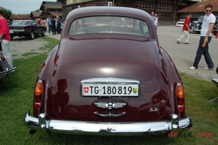 Bentley S Series 1955-1965 (1962-1965 S3 saloon 4d), rear view