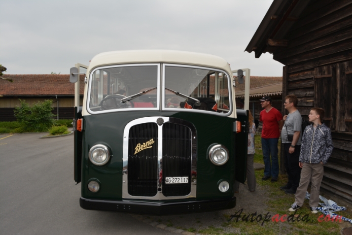 Berna autobus Type U 1939-1965 (1948 Berna 1UP 138 R1-H Frontlenker Carroseriewerke Bern Ramzeier & Jenzer), przód
