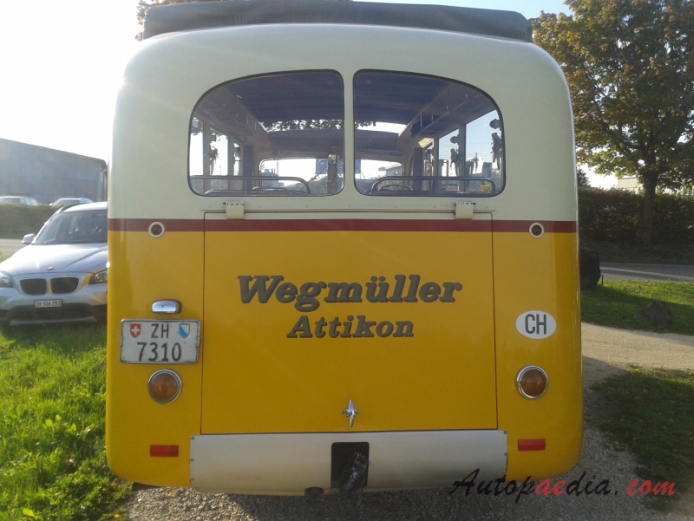 Berna bus Type U 1939-1965 (1948 Berna 1UP 138 R1-H Frontlenker Wegmüller Attikon Postauto), rear view