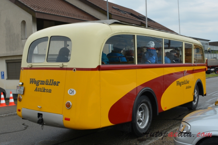 Berna autobus Type U 1939-1965 (1948 Berna 1UP 138 R1-H Frontlenker Wegmüller Attikon Postauto), prawy tył