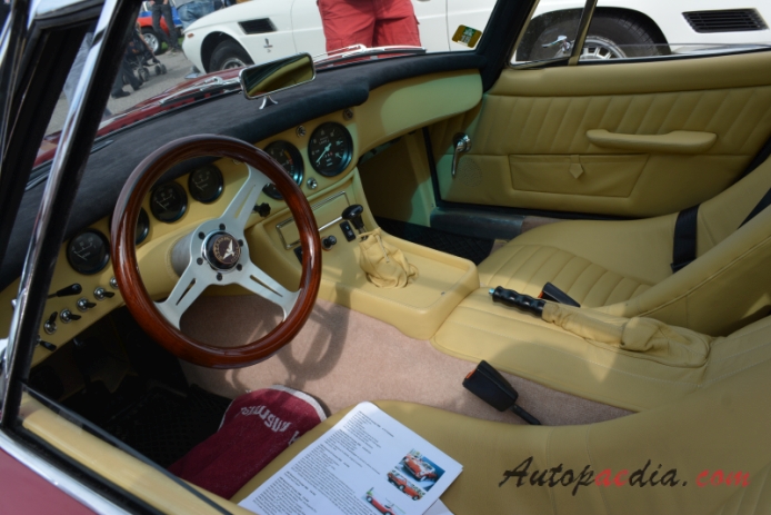 Bizzarrini Europa 1966-1969 (1969 GT Europa 1900 Coupé 2d), wnętrze